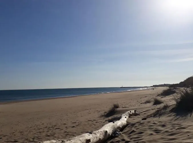 Naturiste Venus Panoramic View