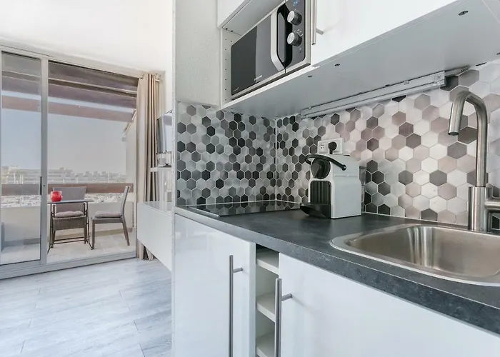 Naturiste Venus Panoramic View * אגדה